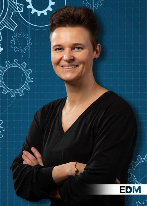 Britta Franke Assistentin d. Geschäftsführung b.franke@edm-system.eu