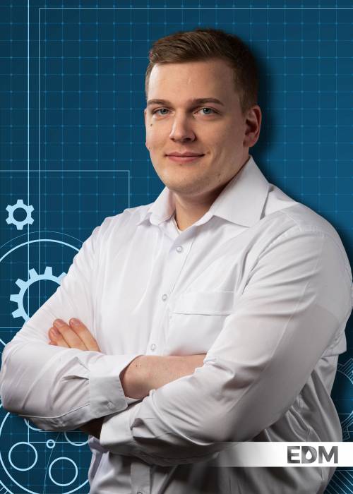 Nico Kellermann  Entwicklung n.kellermann@edm-system.eu